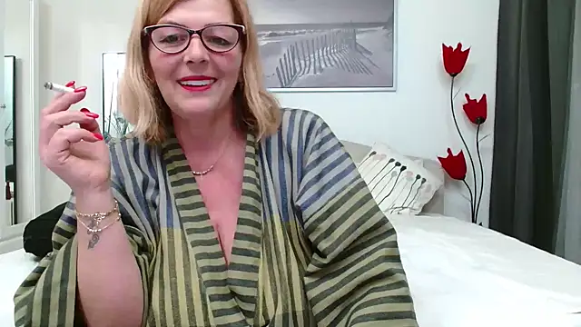 YulliaMilf online show from 11, 3, 2025