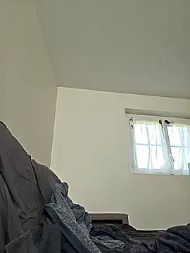 Wisie Cutie online show from 15, 3, 2026