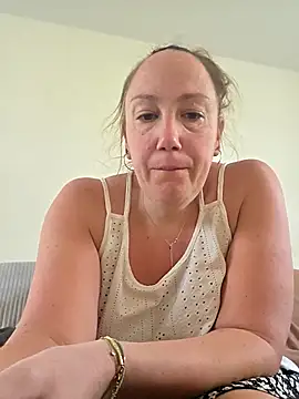 Wisie Cutie online show from 7, 4, 2026