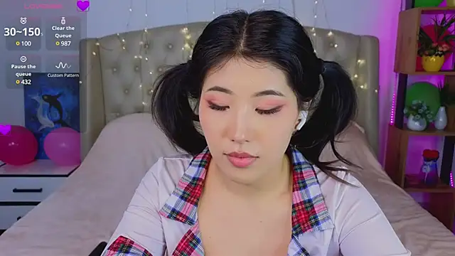 Snapshot of Wendy__Hills chatting on 1, 2, 2025 Wendy Hills online show from 1, 2, 2025