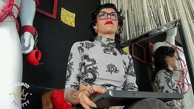 Snapshot of trinitty chatting on 5, 12, 2025 trinitty online show from 5, 12, 2025