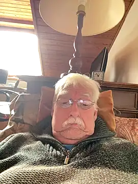 Snapshot of Steffibi1954 chatting on 4, 11, 2025 Steffibi1954 online show from 4, 11, 2025