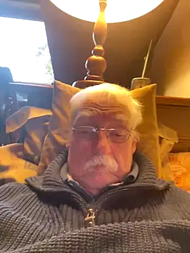 Snapshot of Steffibi1954 chatting on 12, 11, 2025 Steffibi1954 online show from 12, 11, 2025