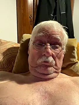 Snapshot of Steffibi1954 chatting on 13, 11, 2025 Steffibi1954 online show from 13, 11, 2025