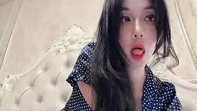 Snapshot of Jeanie_Tiya chatting on 3, 2, 2025 Jeanie Tiya online show from 3, 2, 2025