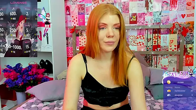 Snapshot of DiWalton chatting on 11, 12, 2024 DiWalton online show from 11, 12, 2024