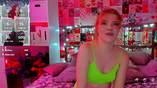 Snapshot of DiWalton chatting on 12, 2, 2025 DiWalton online show from 12, 2, 2025