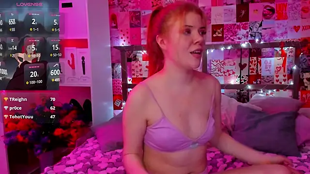 Snapshot of DiWalton chatting on 14, 2, 2025 DiWalton online show from 14, 2, 2025