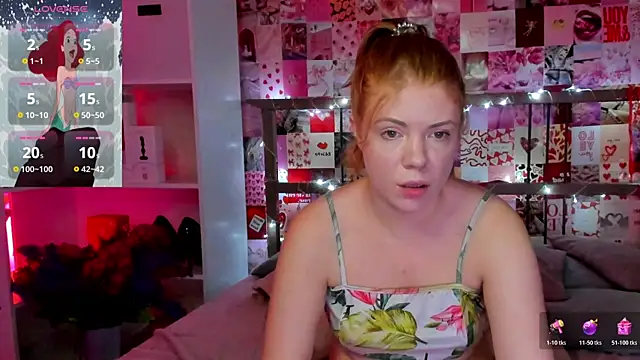 Snapshot of DiWalton chatting on 18, 11, 2025 DiWalton online show from 18, 11, 2025