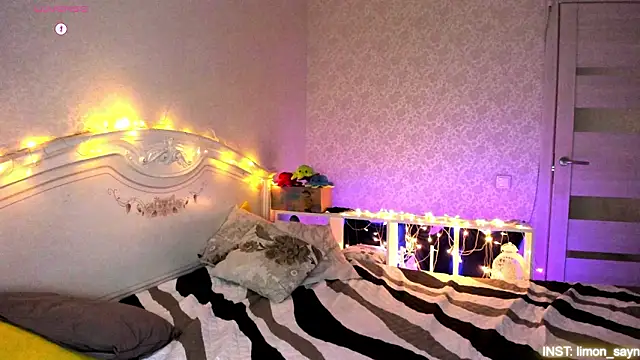 LillyMoure  online show from 13, 2, 2026