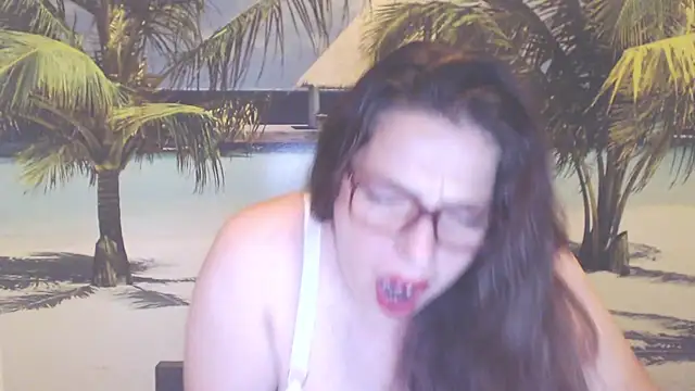 Queen  Natasha online show from 6, 8, 2026