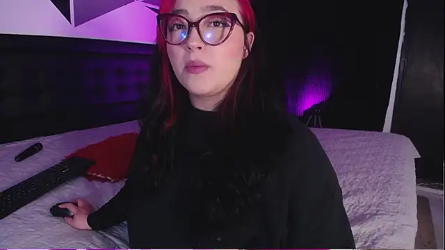 Snapshot of Miss_Loise chatting on 5, 2, 2025 Miss Loise online show from 5, 2, 2025