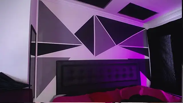 Snapshot of Miss_Loise chatting on 7, 2, 2025 Miss Loise online show from 7, 2, 2025