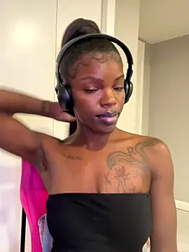 Snapshot of wishwashhy22 chatting on 28, 9, 2025 wishwashhy22 online show from 28, 9, 2025