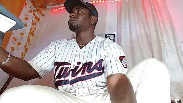 Snapshot of angel_bonbom chatting on 2, 12, 2025 angel bonbom online show from 2, 12, 2025