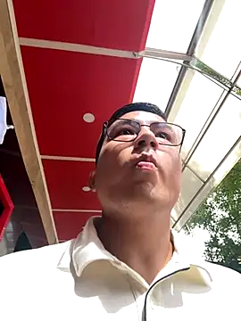 andrewmhilton  online show from 8, 10, 2025