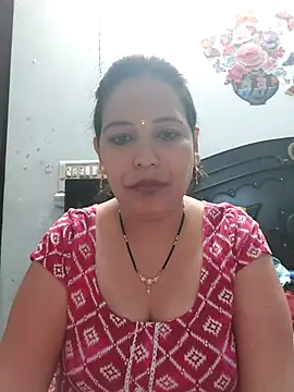 Poojabhabi101 online show from 19, 2, 2026