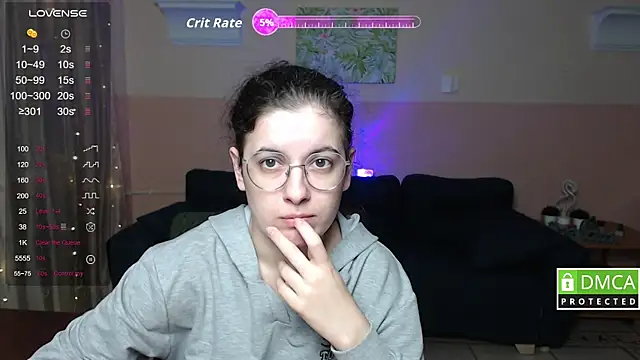Snapshot of Aminabeatris chatting on 17, 10, 2025 Aminabeatris online show from 17, 10, 2025