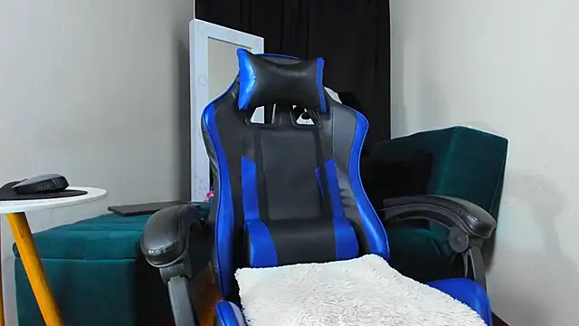 Snapshot of LiamCossio_ chatting on 9, 1, 2025 LiamCossio online show from 9, 1, 2025