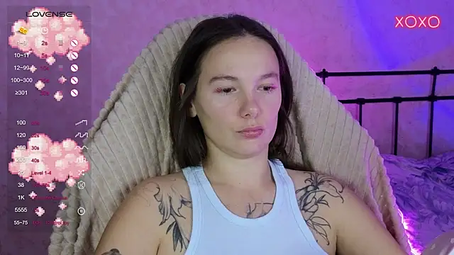 lil luna x online show from 13, 10, 2025