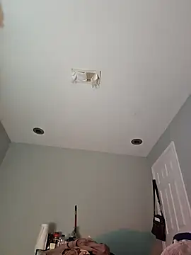 Snapshot of LiverandBrat77 chatting on 15, 2, 2025 LiverandBrat77 online show from 15, 2, 2025