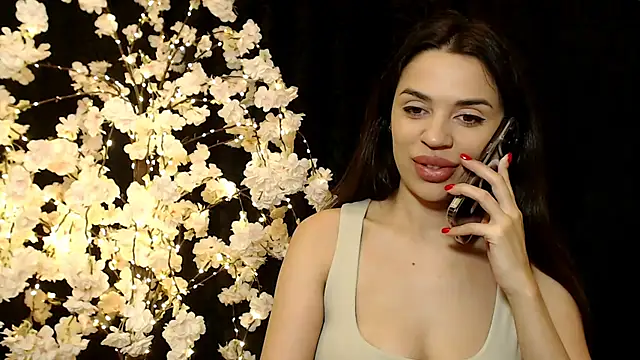 Snapshot of Mika_Gold chatting on 11, 12, 2024 Mika Gold online show from 11, 12, 2024