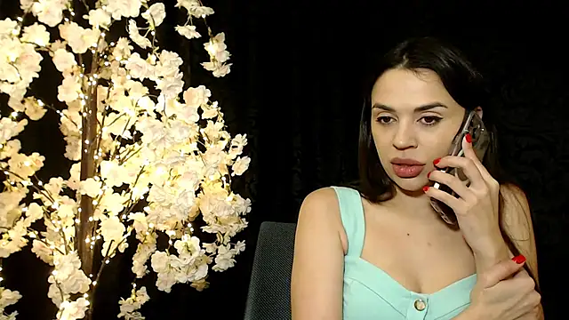 Snapshot of Mika_Gold chatting on 16, 12, 2024 Mika Gold online show from 16, 12, 2024