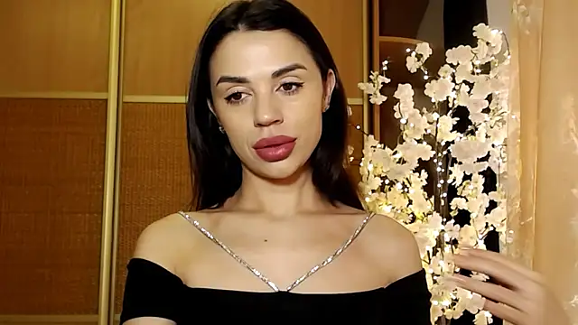 Snapshot of Mika_Gold chatting on 9, 1, 2025 Mika Gold online show from 9, 1, 2025