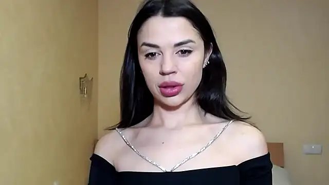 Snapshot of Mika_Gold chatting on 19, 2, 2025 Mika Gold online show from 19, 2, 2025