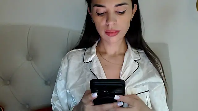 Mika Gold online show from 20, 10, 2025