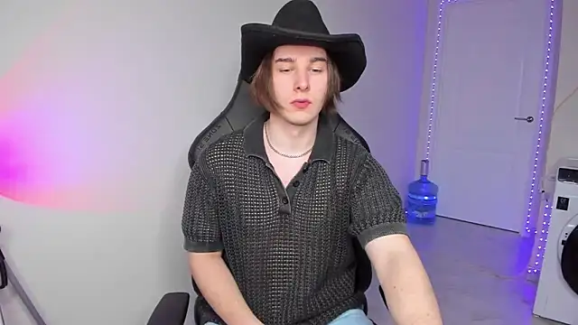 Vincent Strong online show from 6, 1, 2025