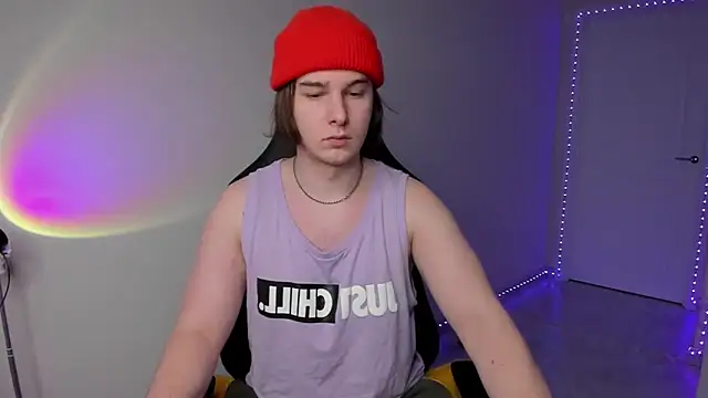 Vincent Strong online show from 4, 3, 2025