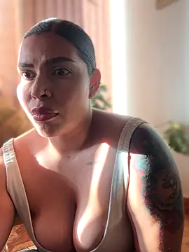 GigiiStone online show from 17, 11, 2025