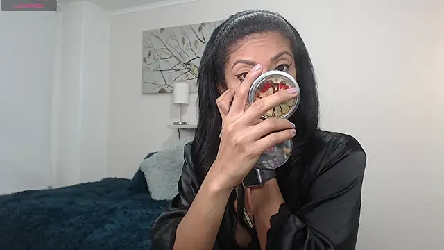 sofia perez    online show from 9, 1, 2026