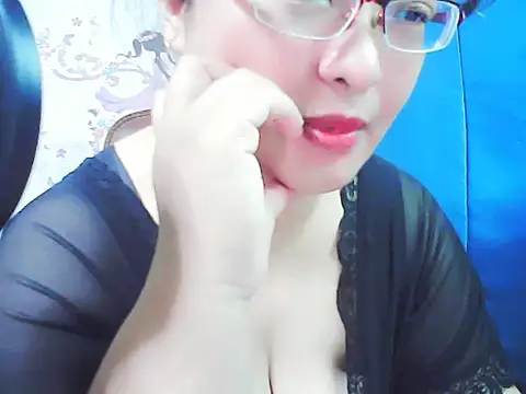 Snapshot of xiaorou-z chatting on 10, 9, 2025 xiaorou-z online show from 10, 9, 2025