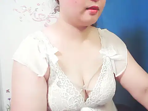 Snapshot of xiaorou-z chatting on 7, 10, 2025 xiaorou-z online show from 7, 10, 2025