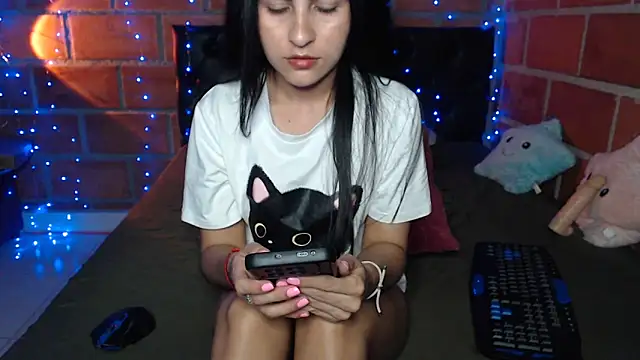 Snapshot of Nathacha chatting on 16, 11, 2025 Nathacha online show from 16, 11, 2025