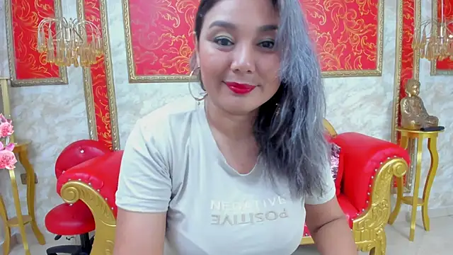 Snapshot of Myhottie_Milf chatting on 24, 12, 2024 Myhottie Milf online show from 24, 12, 2024