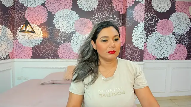 Snapshot of Myhottie_Milf chatting on 21, 1, 2025 Myhottie Milf online show from 21, 1, 2025