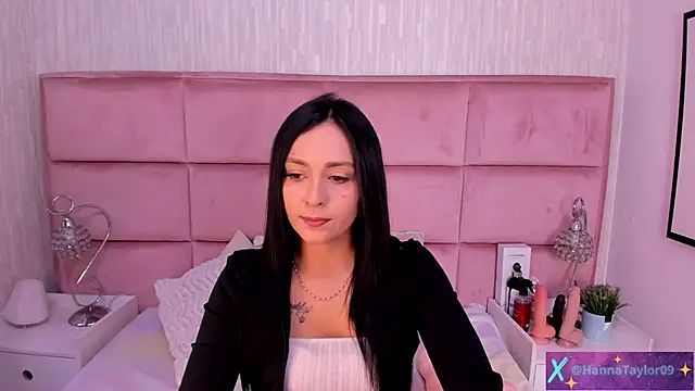 Snapshot of HannaTaylor chatting on 13, 2, 2026 HannaTaylor online show from 13, 2, 2026