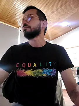 Snapshot of Andres_ramsey chatting on 7, 10, 2025 Andres ramsey online show from 7, 10, 2025