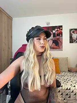 zafiro mo0n online show from 10, 2, 2025