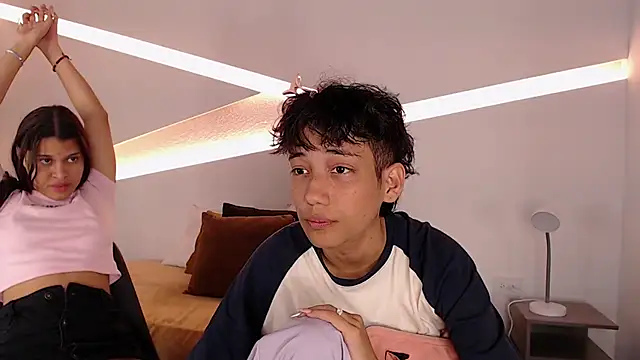 hot little bunny online show from 27, 1, 2025