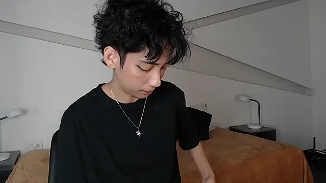 hot little bunny online show from 22, 2, 2025