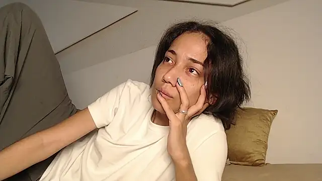 hot little bunny online show from 1, 10, 2025