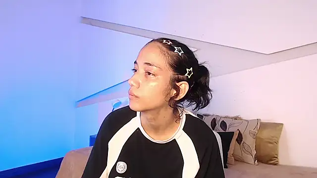 hot little bunny online show from 23, 10, 2025