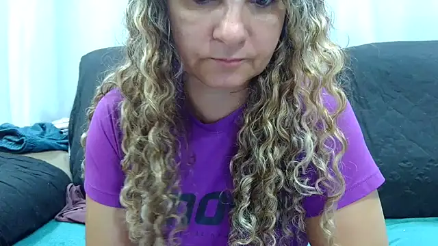 Kellynha Sweet online show from 31, 1, 2025