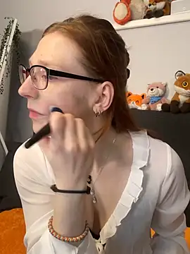 FinaFoxy online show from 13, 7, 2026