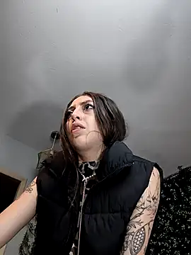 VickyJackson  online show from 11, 3, 2026