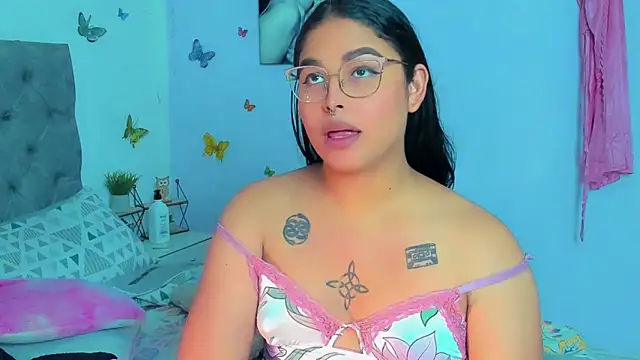 Snapshot of mabellfox chatting on 14, 1, 2025 mabellfox online show from 14, 1, 2025